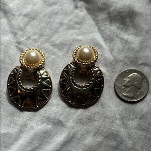 Elegant Gold and silver vintage clip onand Cream Earrings